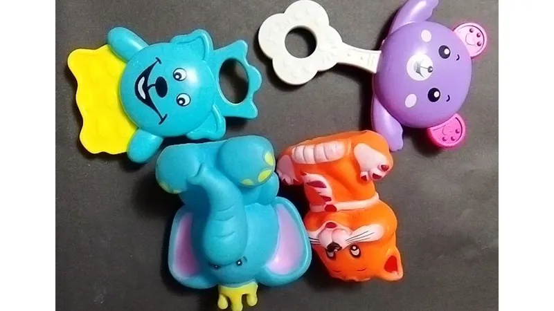 4 عدد اسباب بازی جغجغه