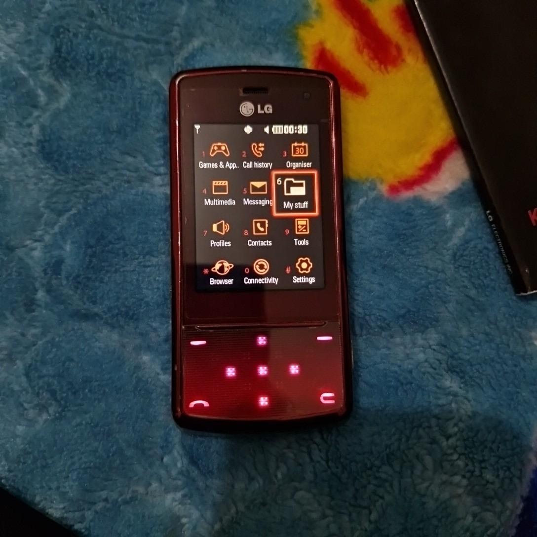 گوشی فوقالعاده الجی kf510 کره جنوبی