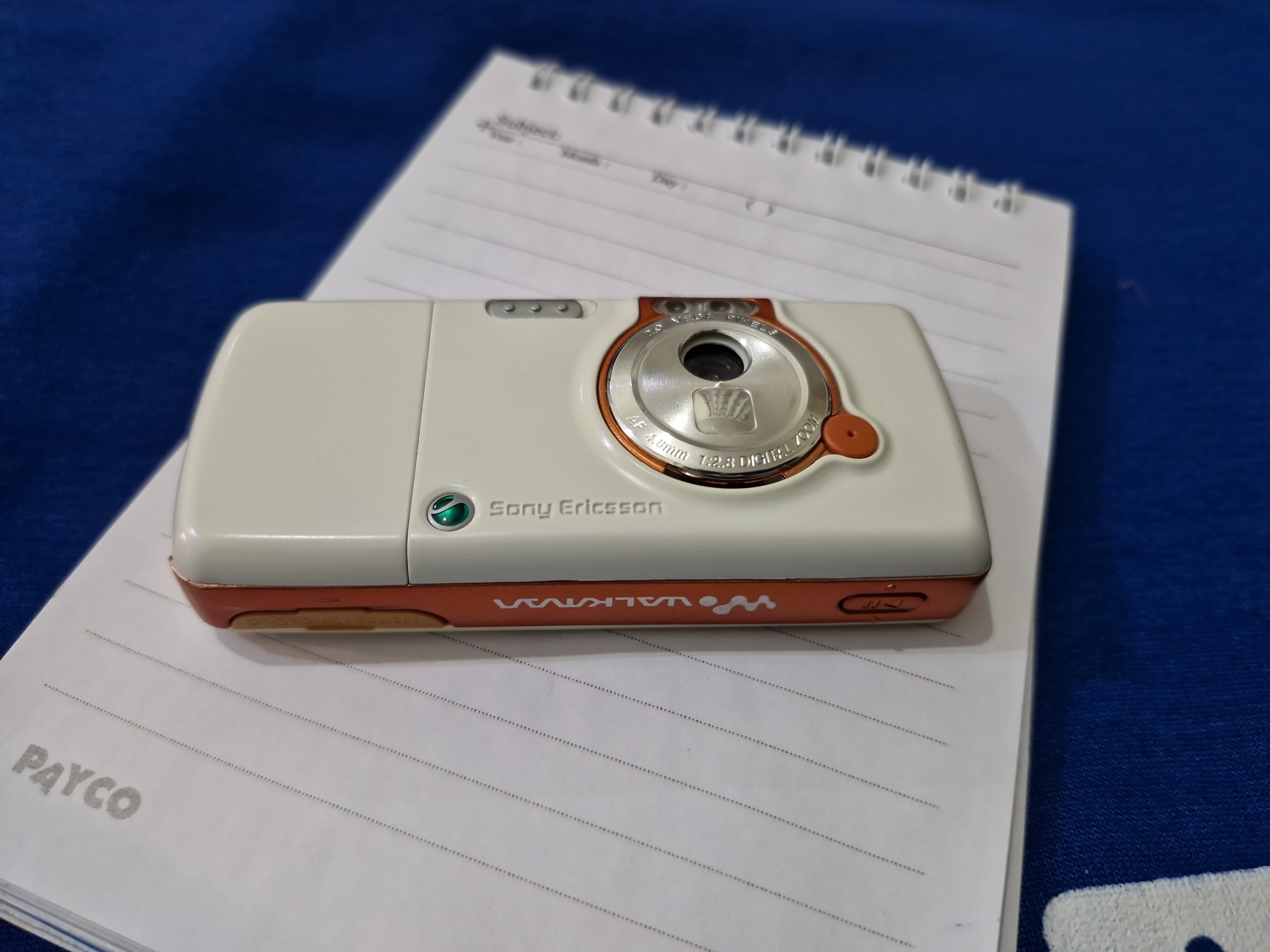 گوشی سونیاریکسون w800i