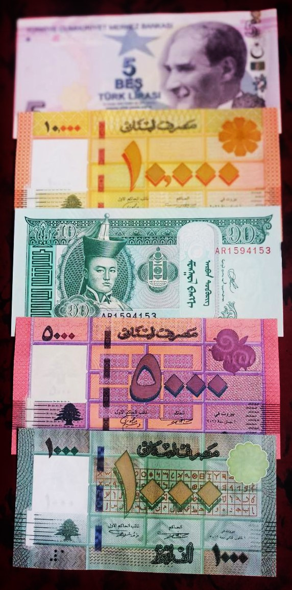 5 برگ اسکناس خارجی