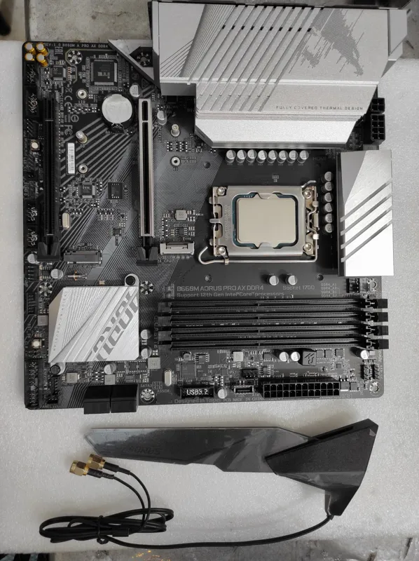 باندل اینتل i5 نسل 12 ، رم 16 ، کولر