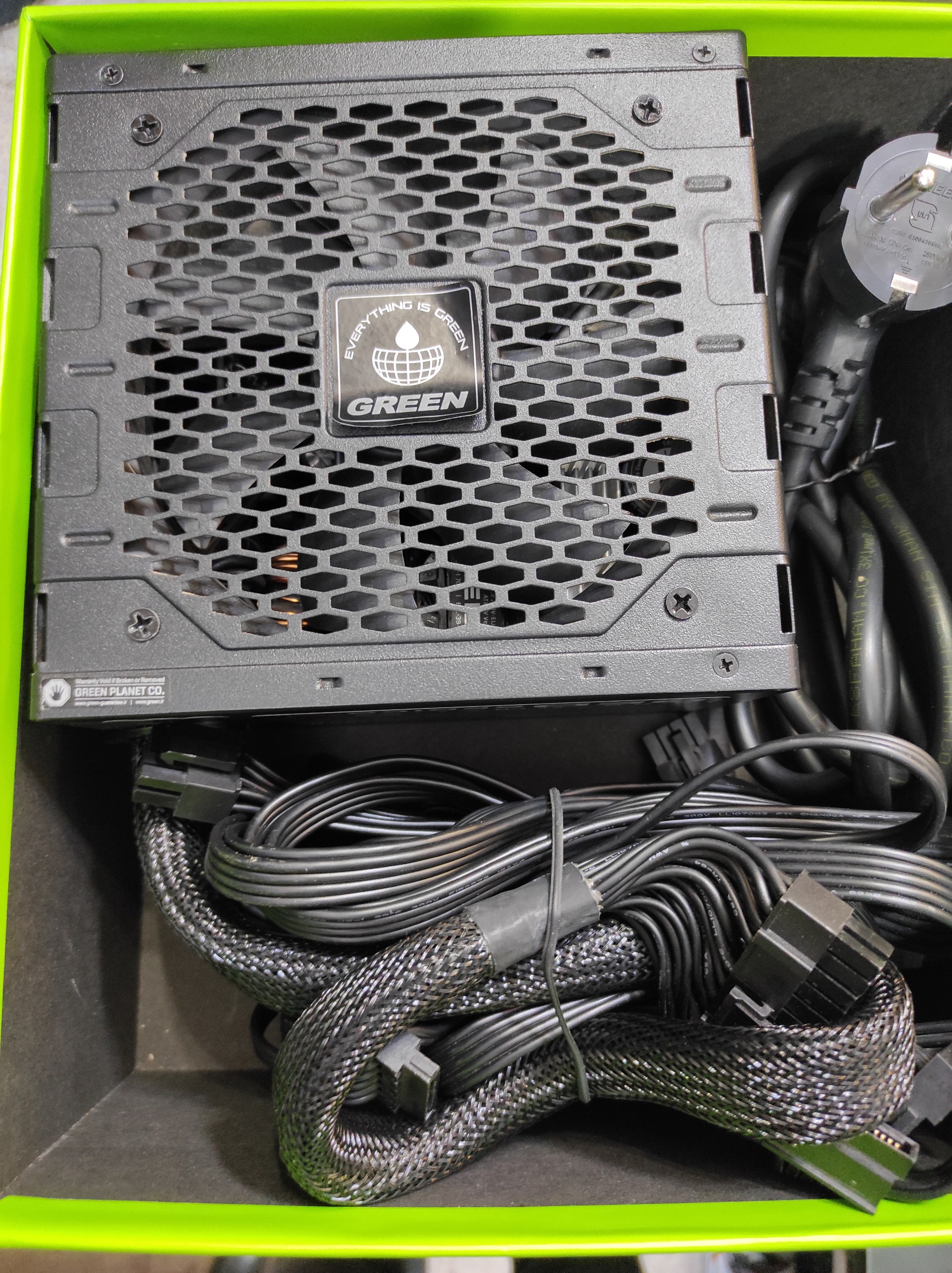 پاور گرین GP700A-GED با جعبه و گارانتی