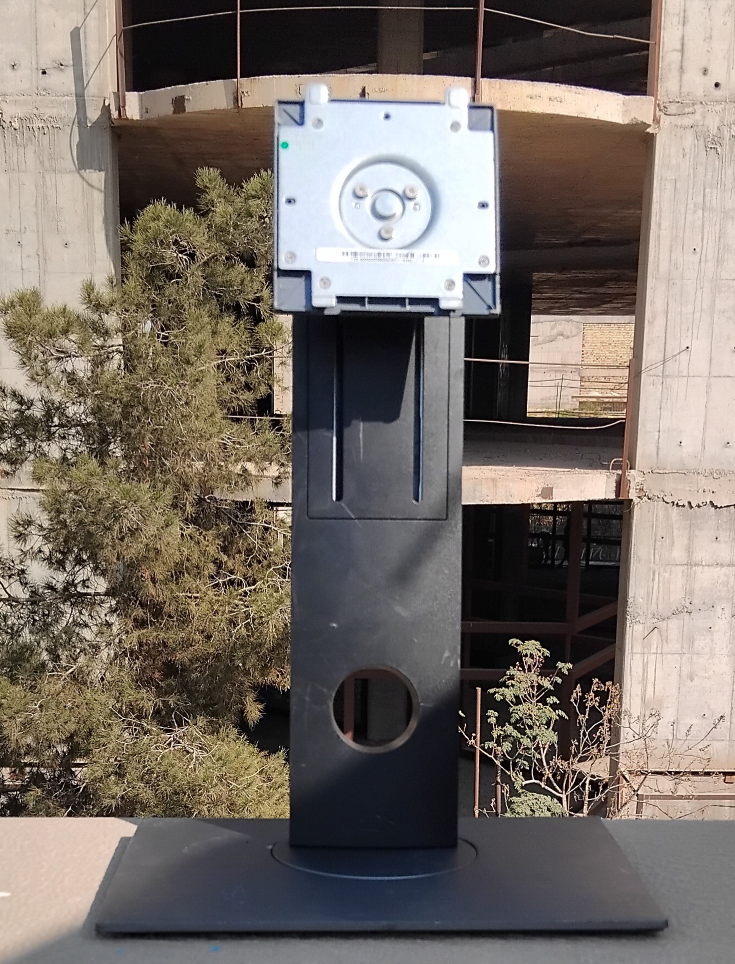 پایه مانیتور آسانسوری