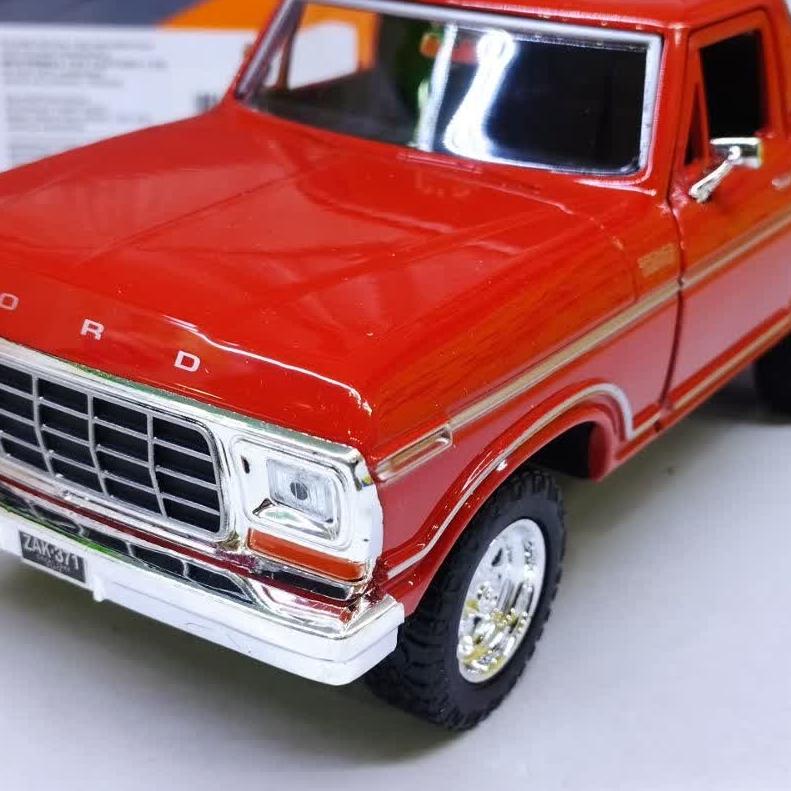 ماکت ماشین فلزی فورد برانکو 1978 موتورمکس 1/24