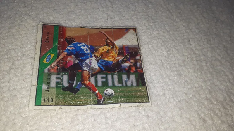 پرستو پرچمی مربعی