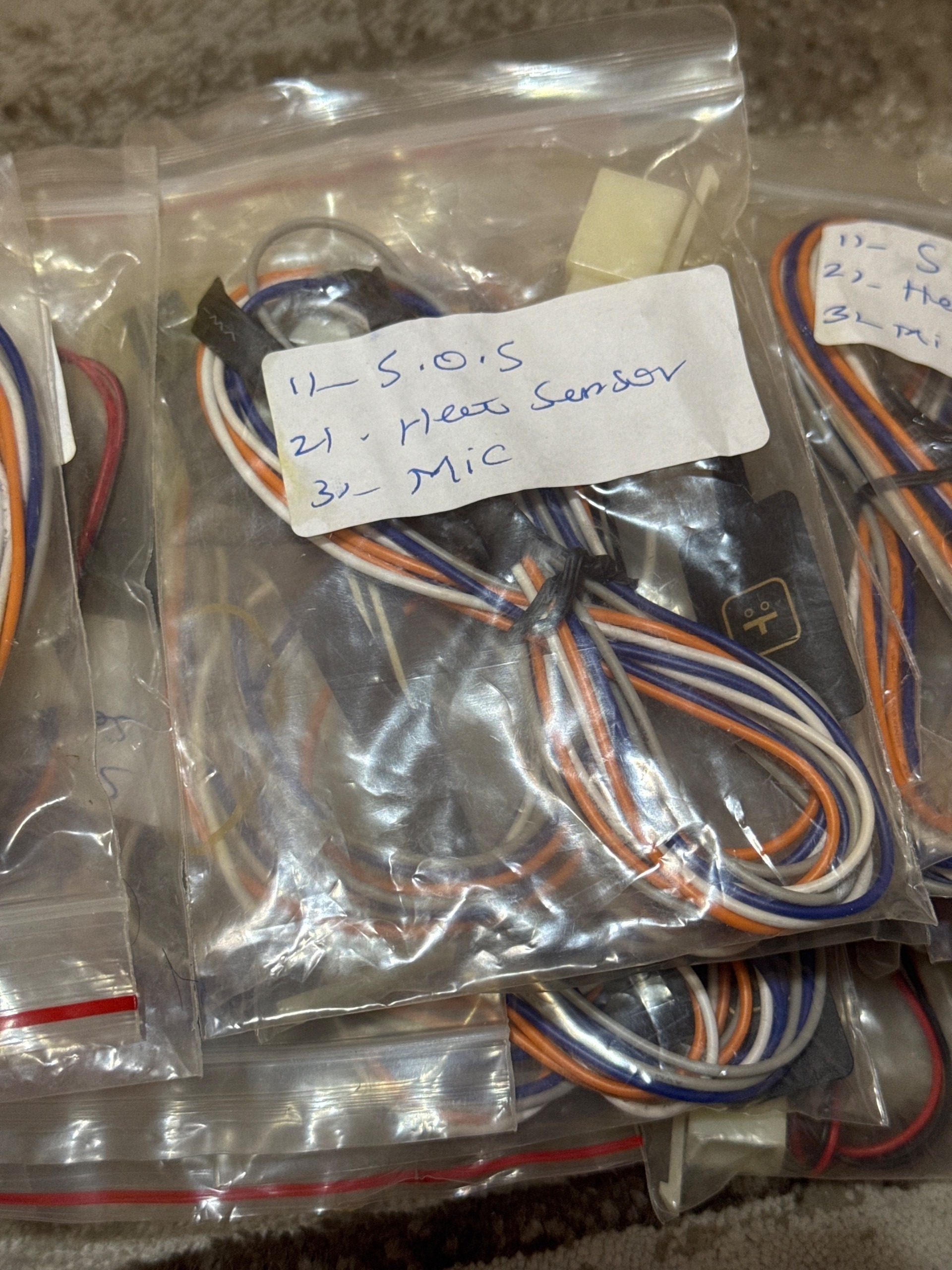 تعداد 16 عدد سنسوردما و اس او اس