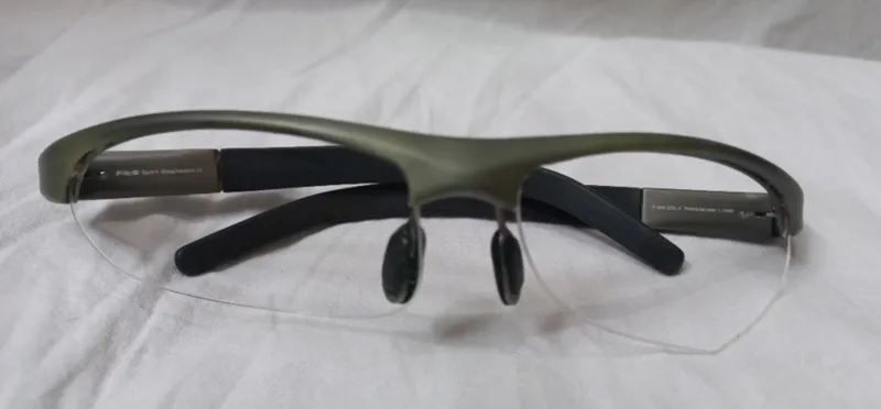 فریم عینک مردانه و زنانه حرفهی برند Fits