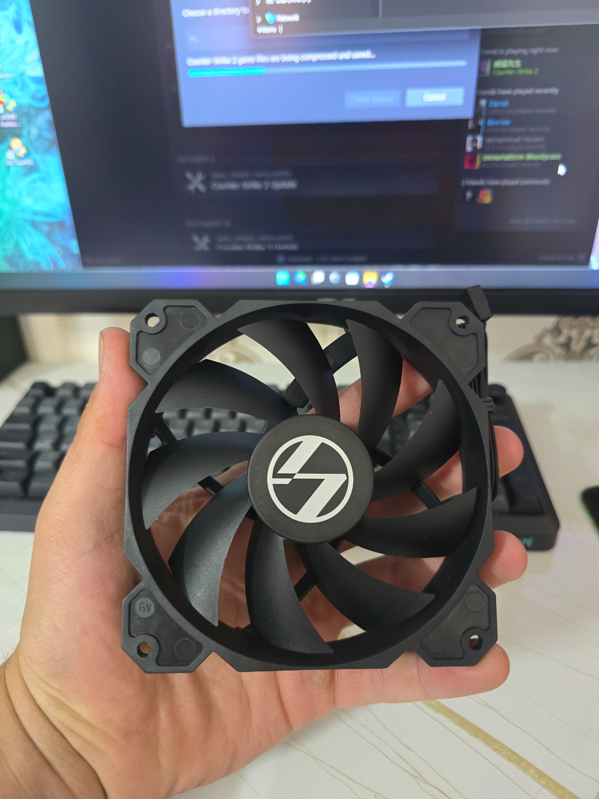 فن کیس کامپیوتر لیان لی Lian li 120mm