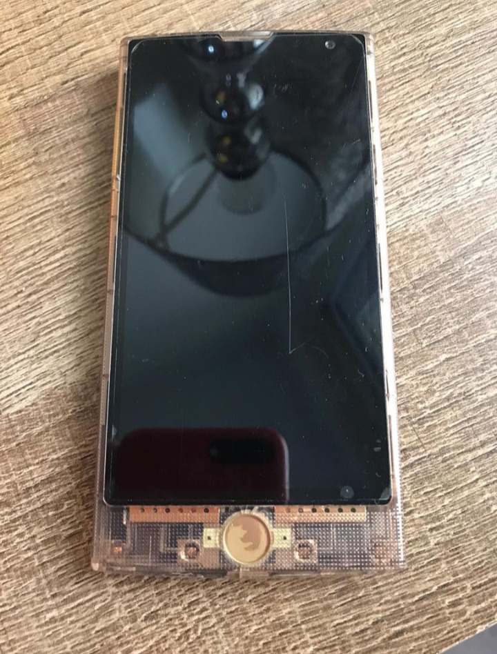 موبایل الجی شفاف