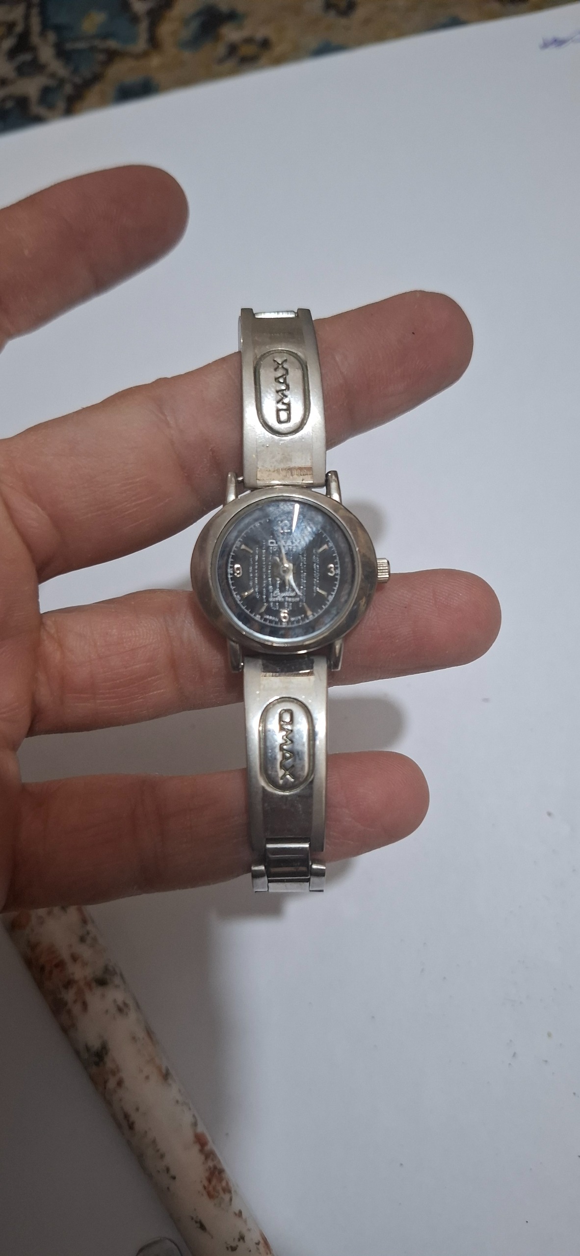 ساعت مچی 76