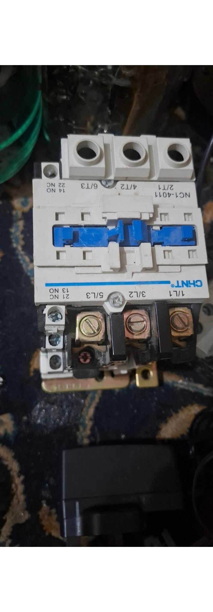 کنتاکتور معیوب 1