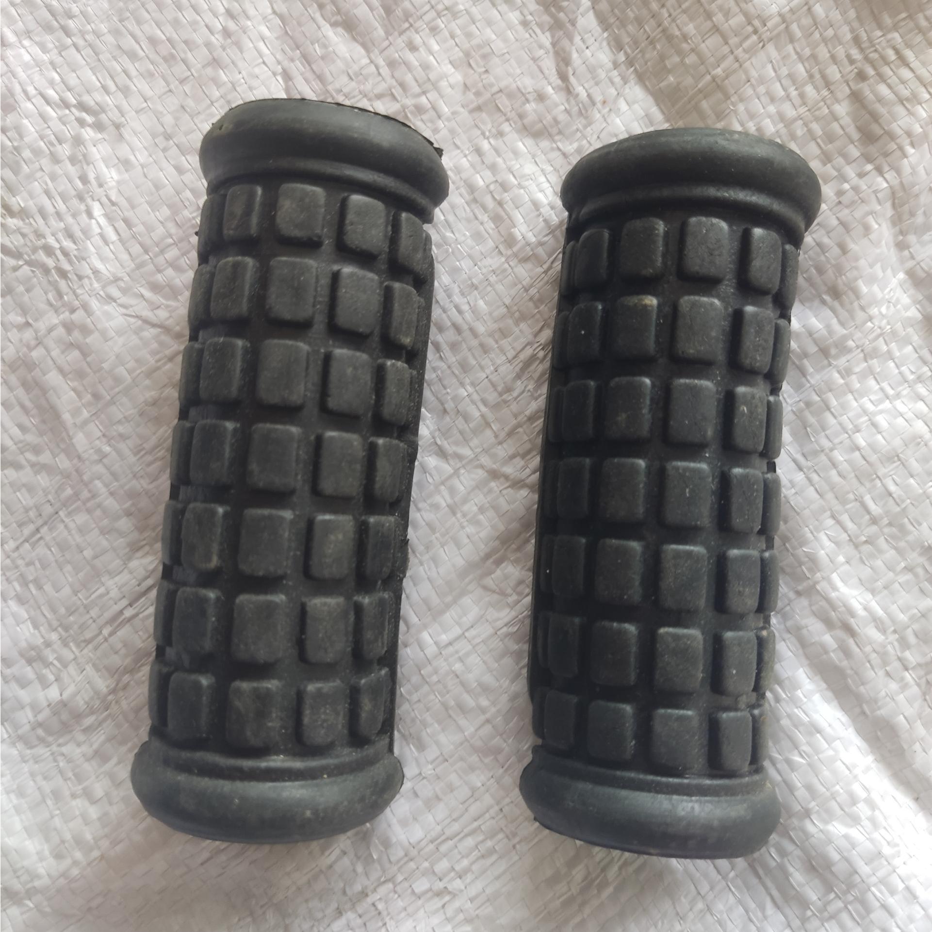 لاستیک رکاب جلو کاوازاکی 125GTO، کاوازاکی 100 G7T