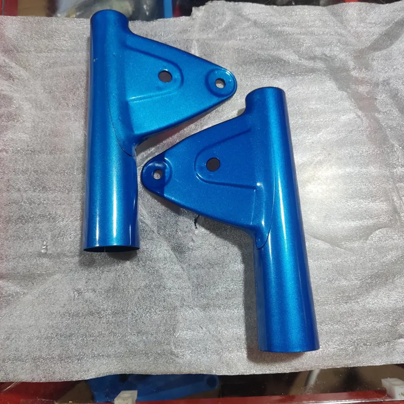 گوشواره چراغ سوزوکی AX100 رنگ ابی