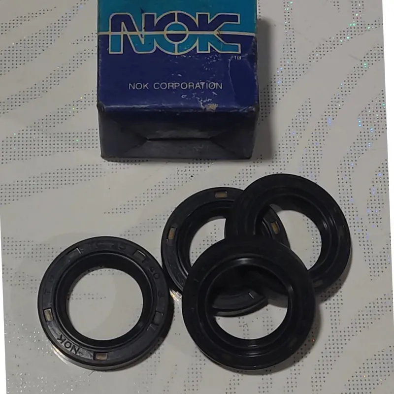 کاسه نمد اصلی سمت میلنگ یاماها125سوپر