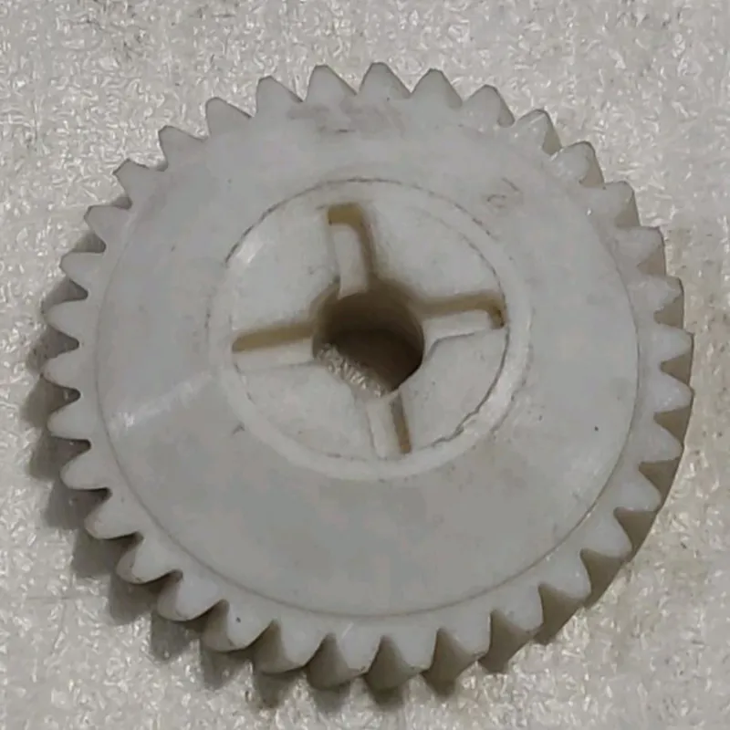 دنده لاکی پمپ روغن یاماها100