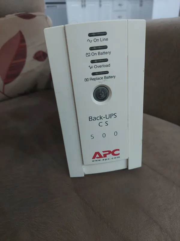 یو پی اس APC