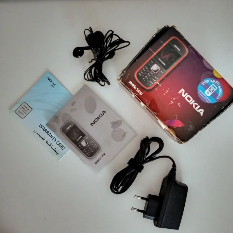 جعبه گوشی نوکیا مدل 5030 با شارژر و هندزفری