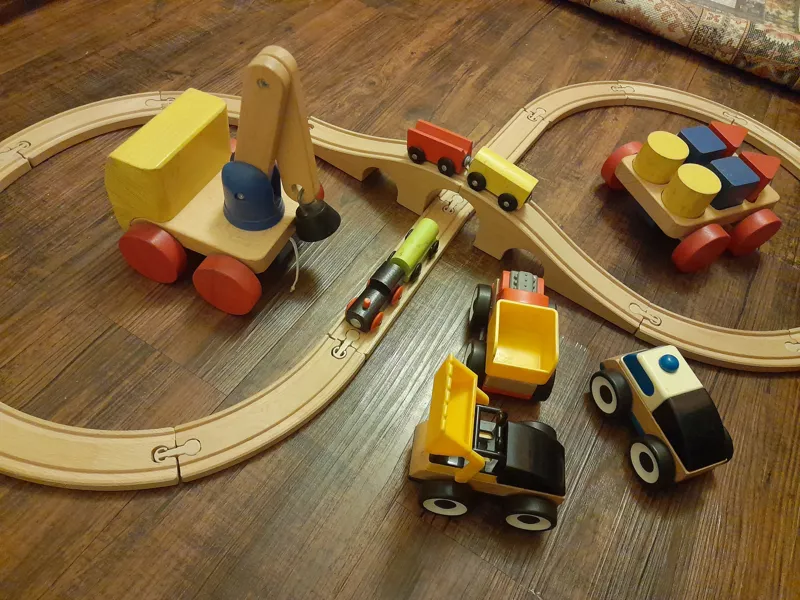 قطار چوبیLILLABO و ریل  ماشینهای IKEA هفت تیکه