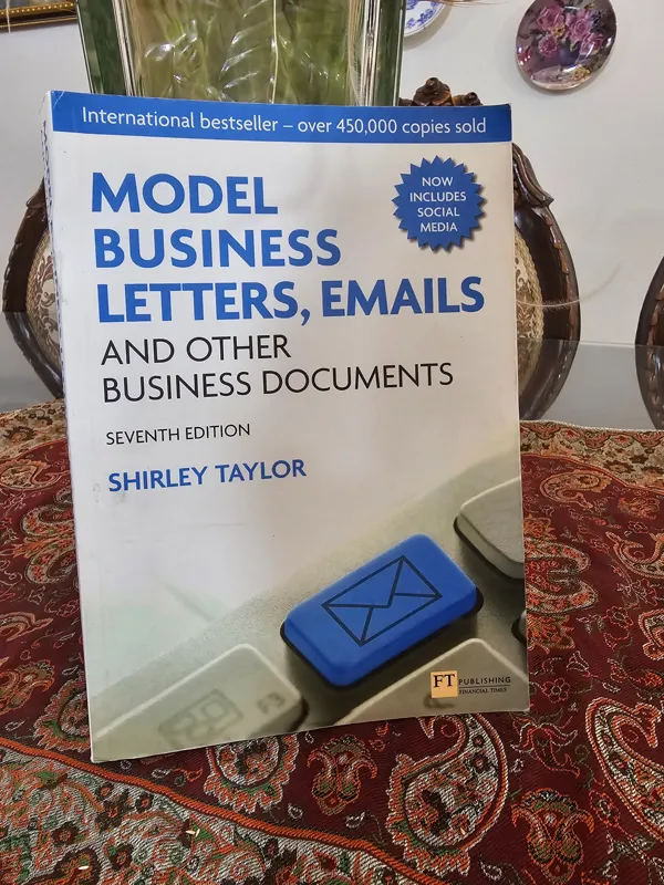 کتاب نایاب نمونه نامه ها و ایمیلهای تجاری