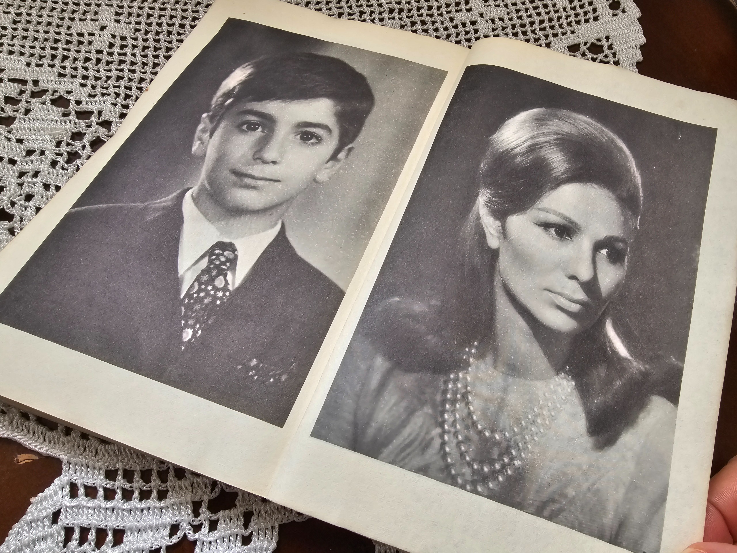 تشریح سال ششم با عکس اول شاه و فرح 1353