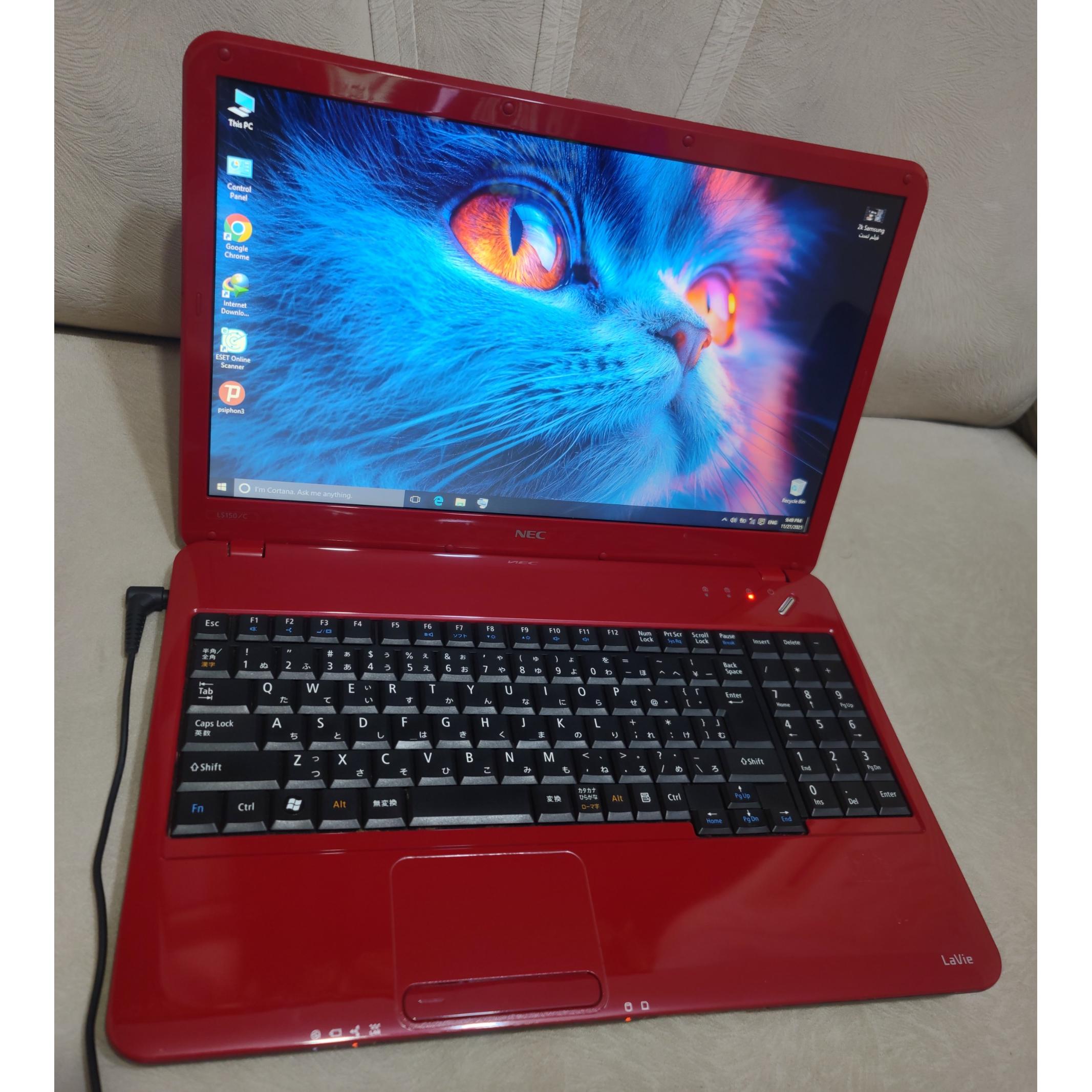 لپ تاپ قرمز ژاپنی