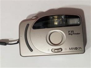 دوربین عکاسی قدیمی. Minolta زیبا و کلکسیونی