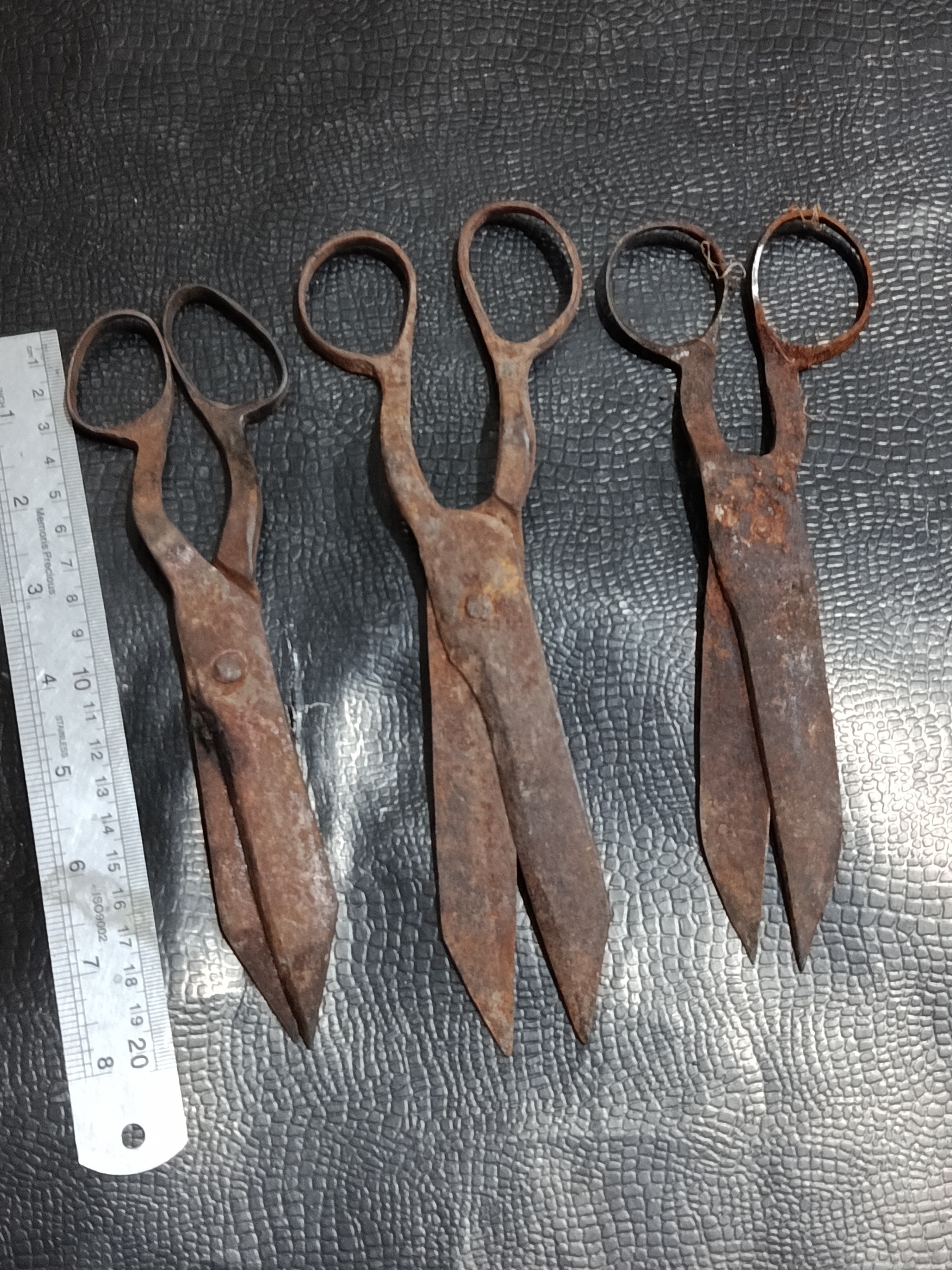 3قیچی فولادی قدیمی دستساز زیبا و کلکسیونی