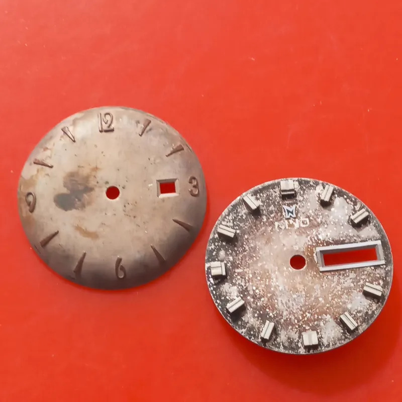 2 عدد صفحه ساعت قدیمی