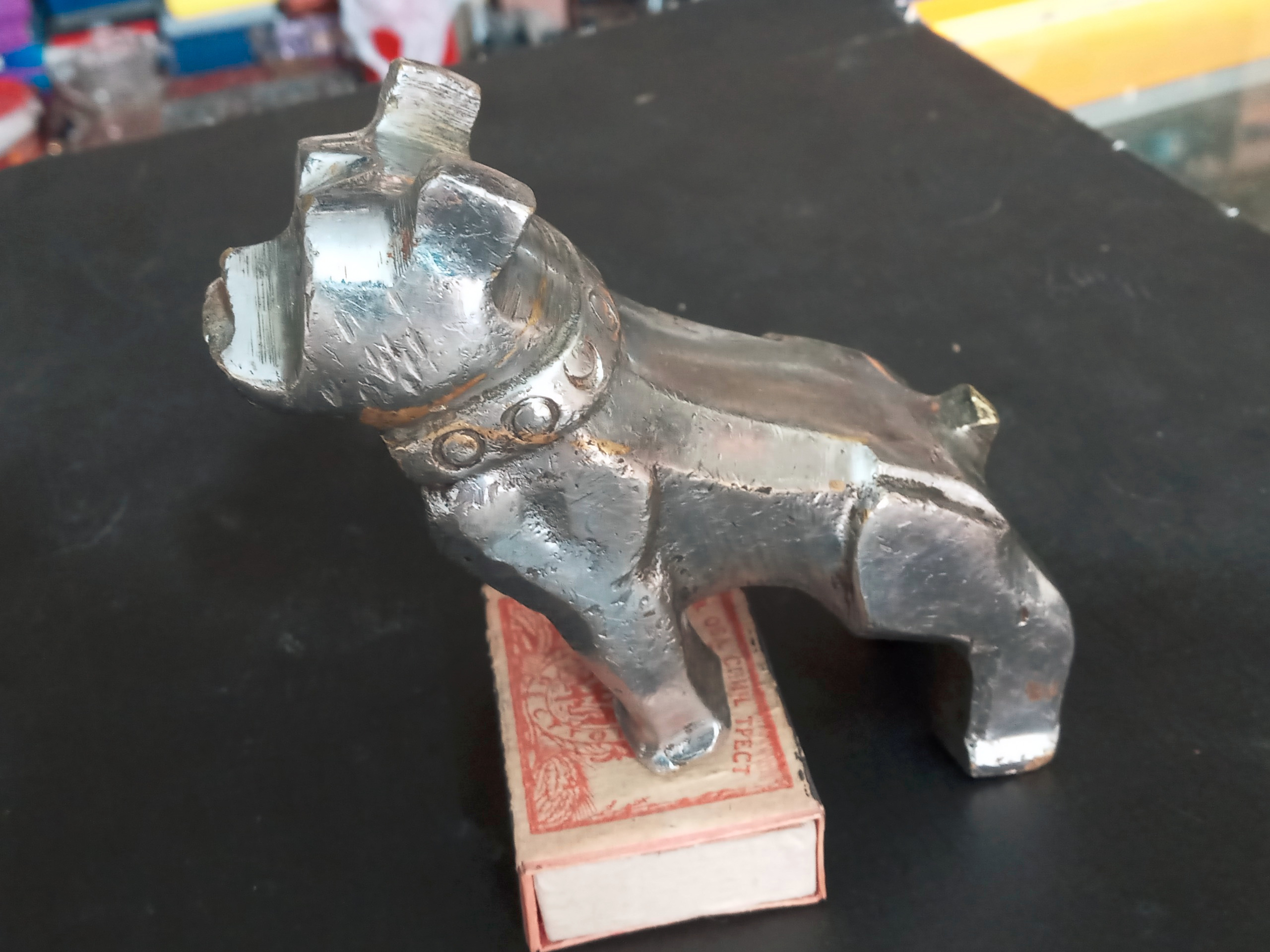 مجسمه کامیون ماک قدیمی برنجی ش 4