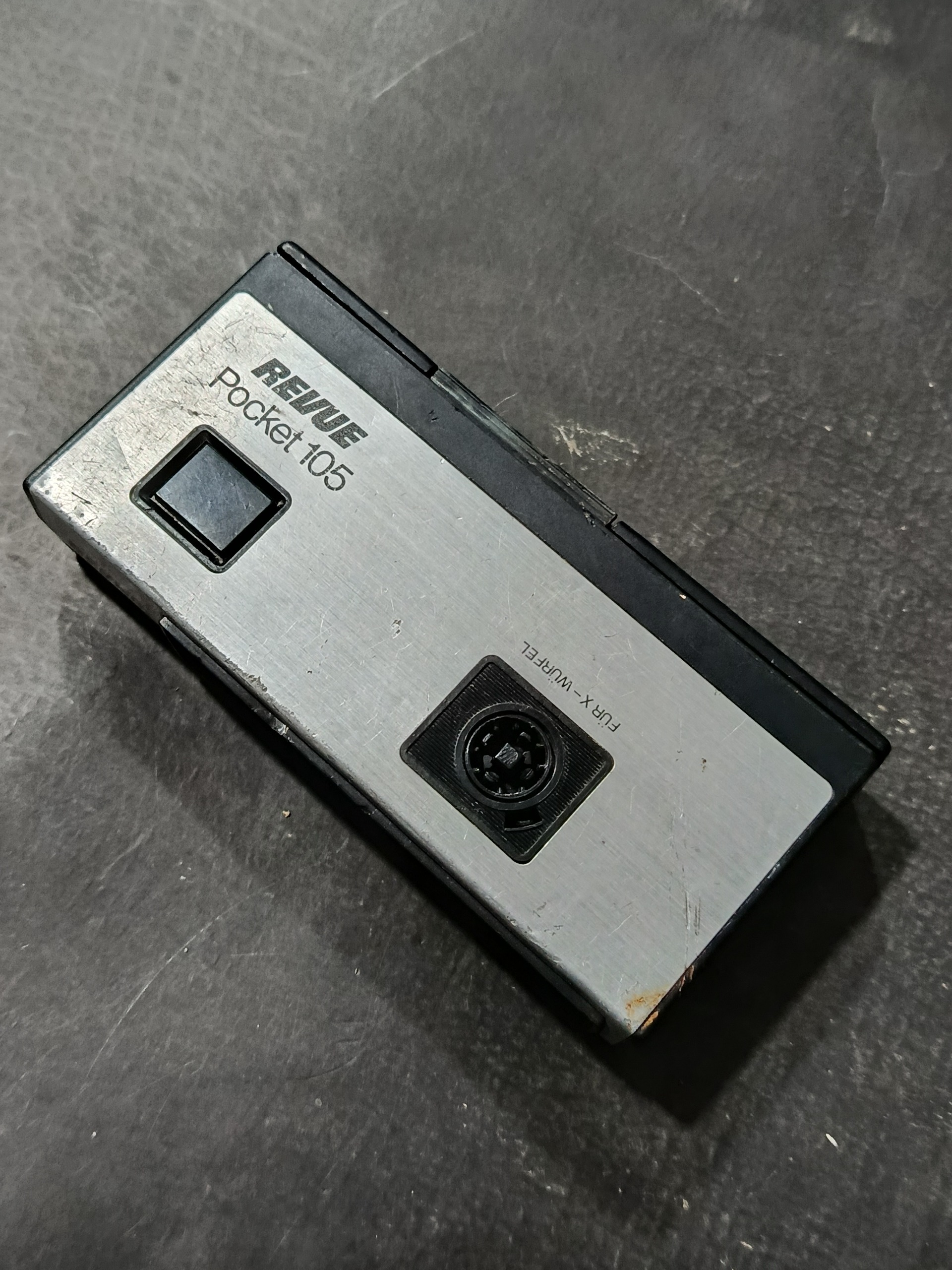 دوربین عکاسی قدیمی جیبی 12 سانتی کمیاب