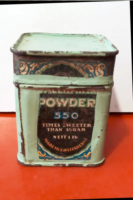 قوطی فلزی قدیمی سوئیسی کلکسیونی