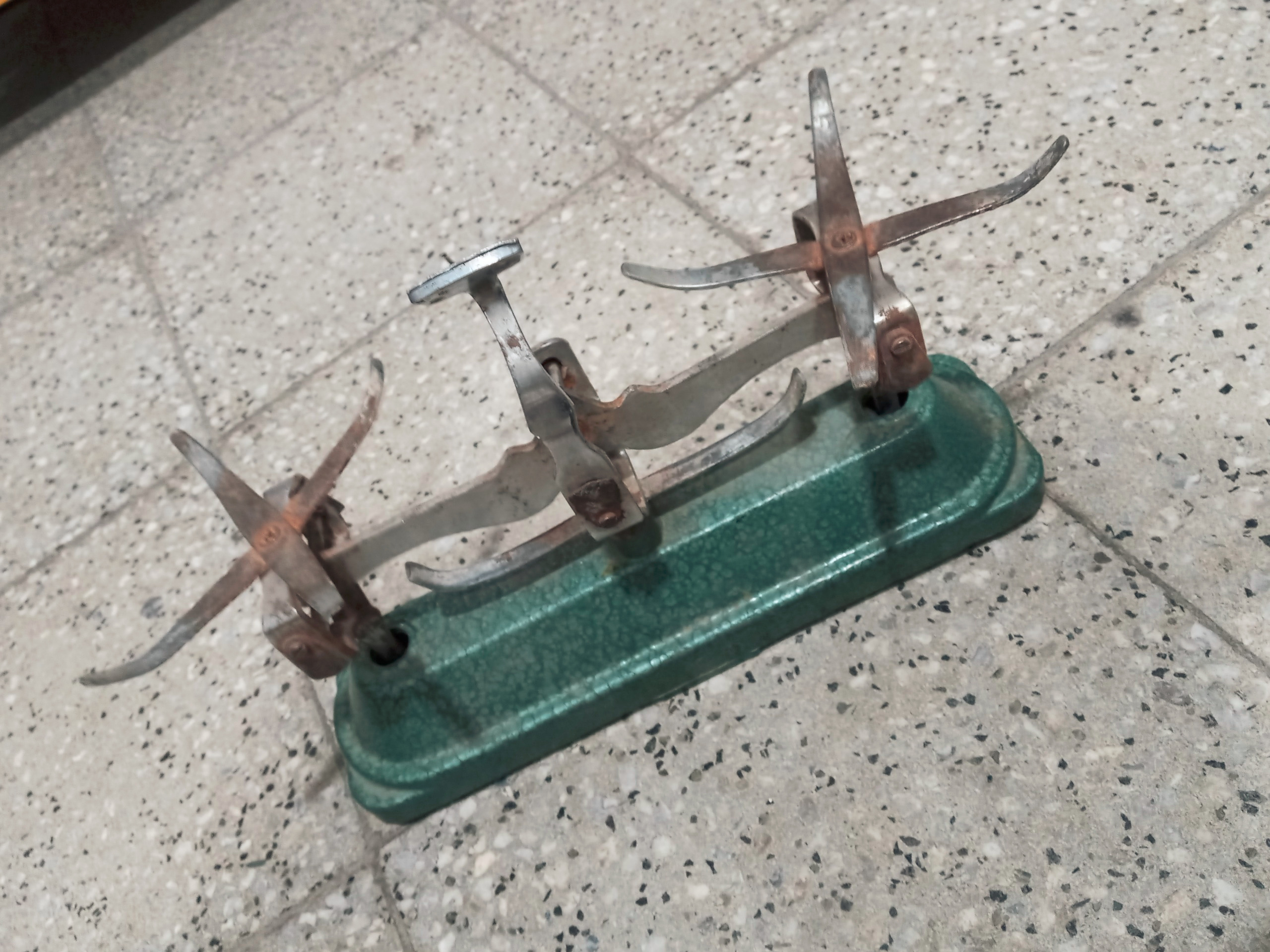 ترازو زرگری قدیمی زیبا و کلکسیونی ش 2