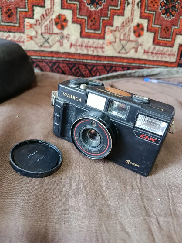 دوربین عکاسی یاشیکا ژاپنی زیبا و کلکسیونی ش 80