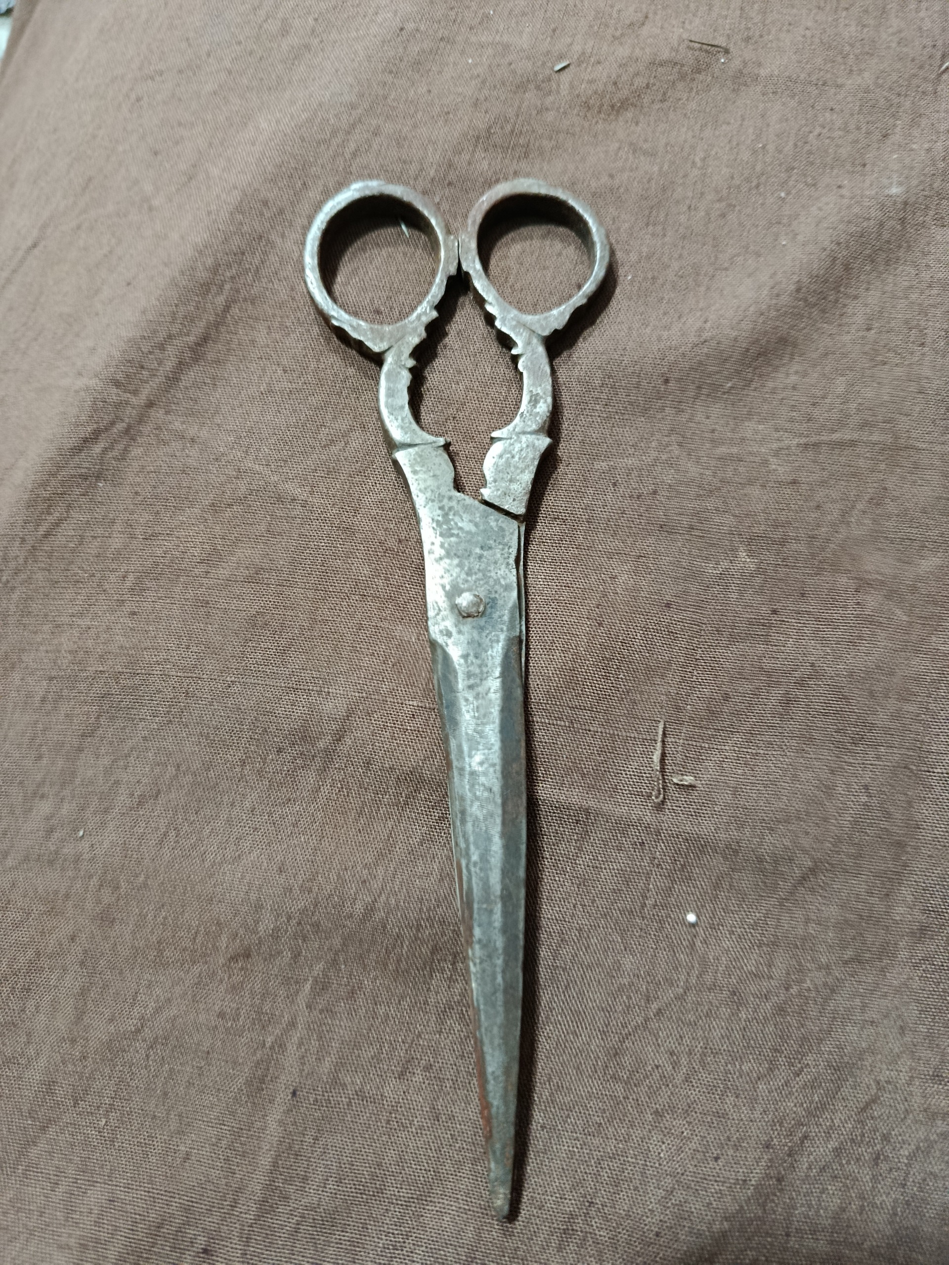 قیچی قاجاری فولاد دستساز ش 369