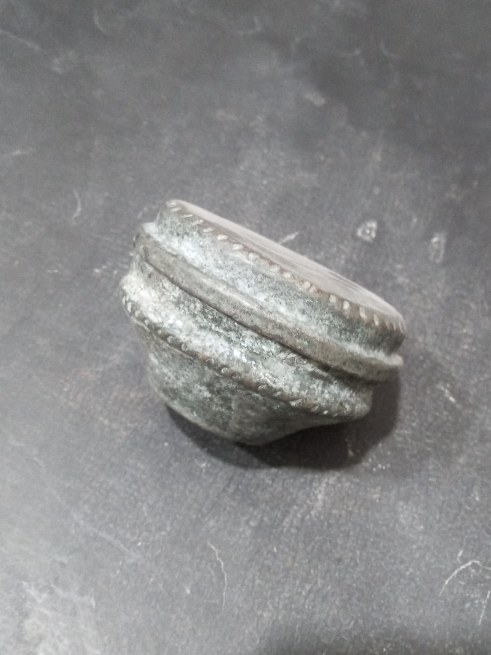 ظرف سفیداب یا رشوردان قدیمی مسی