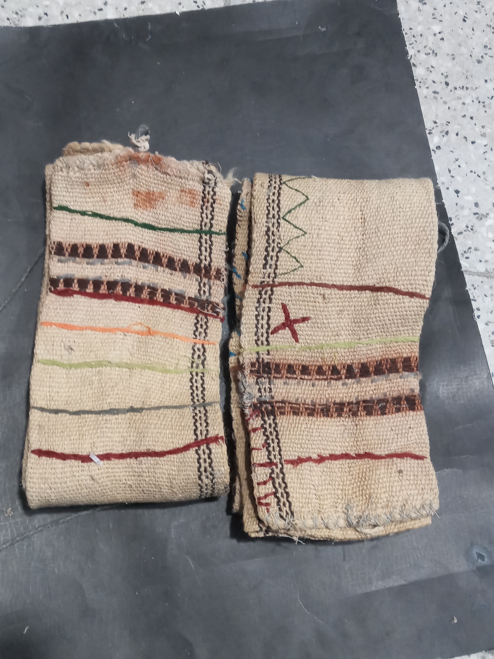 جفت پتک یا ساق بند پا دستباف قدیمی