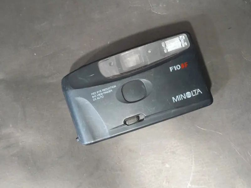 دوربین عکاسی قدیمی بسیار زیبا minolta