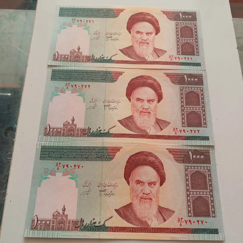 اسکناس تریپل 100 تومانی جمهوری