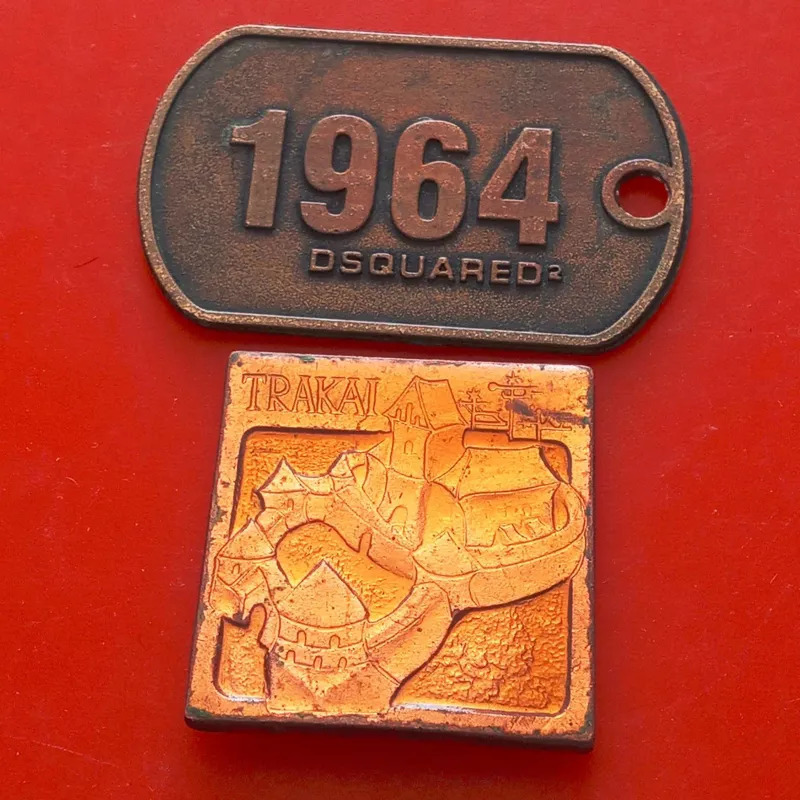 2 مدال نشان خارجی بسیار زیبا و کلکسیونی