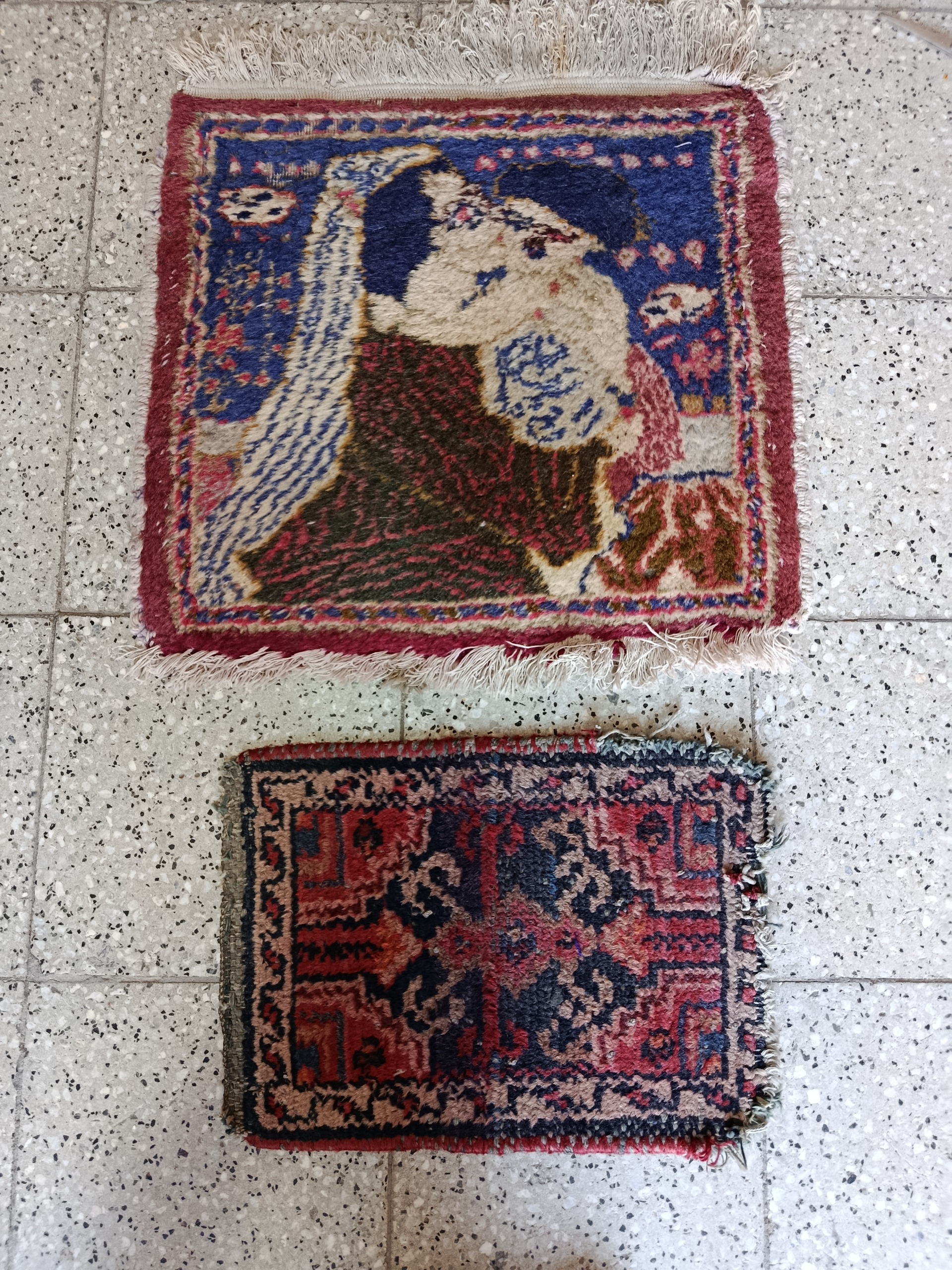 2 عدد قالیچه سایز کوچک دستباف