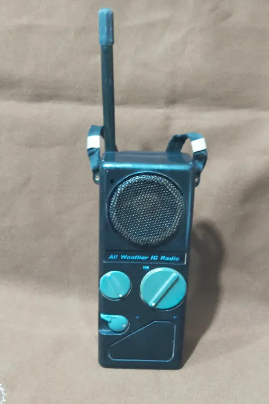 رادیو 2 موج قدیمی طرح بیسیمی زیبا و کلکسیونی