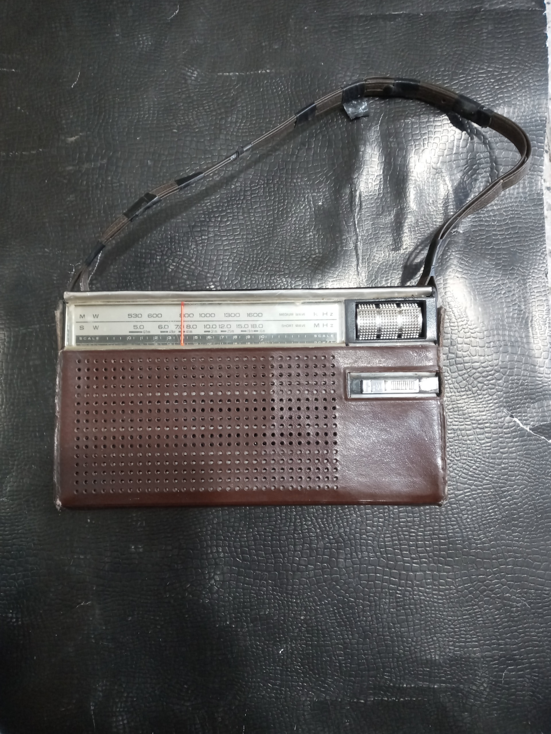 رادیو دوموج قدیمی ناسیونال زیبا و کلکسیونی