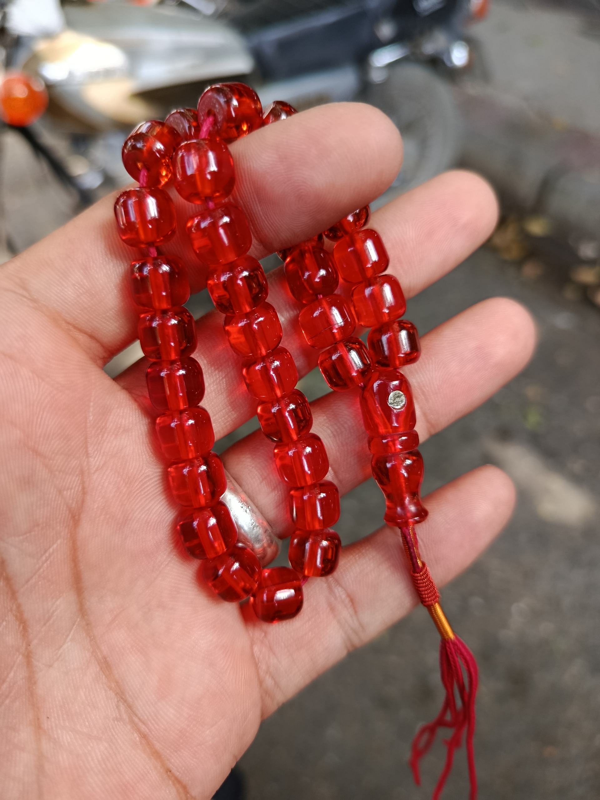 تسبیح سندلوس مهر نقره آبید