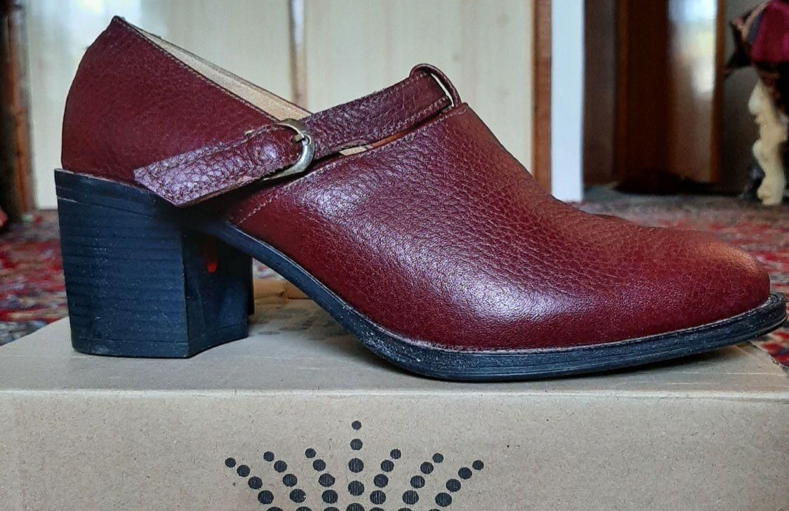 کفش چرم طبیعی زنانه 37