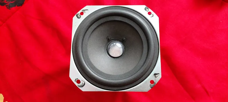 یک عدد میدبیس جی وی سی