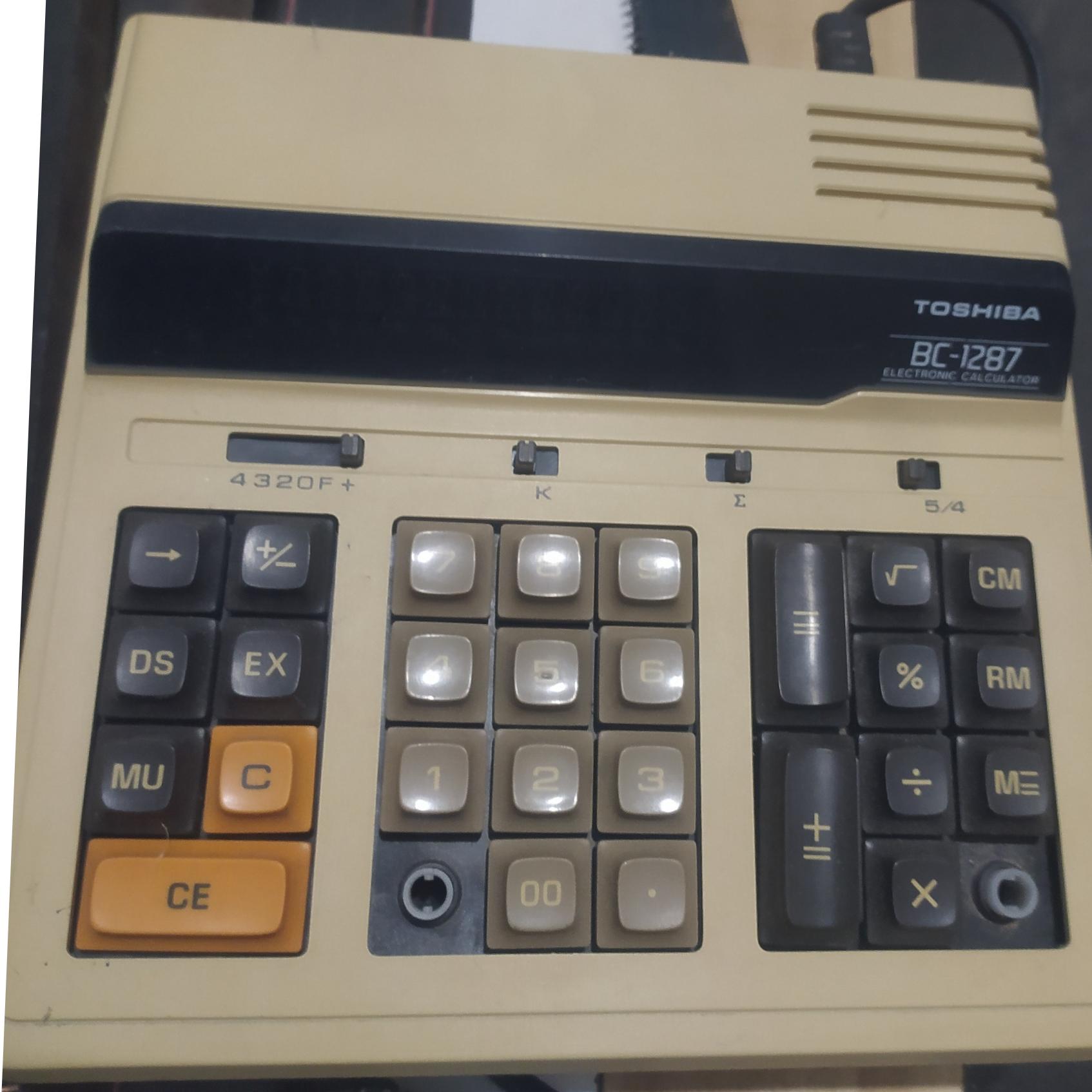 ماشین حساب توشیبا ژاپن