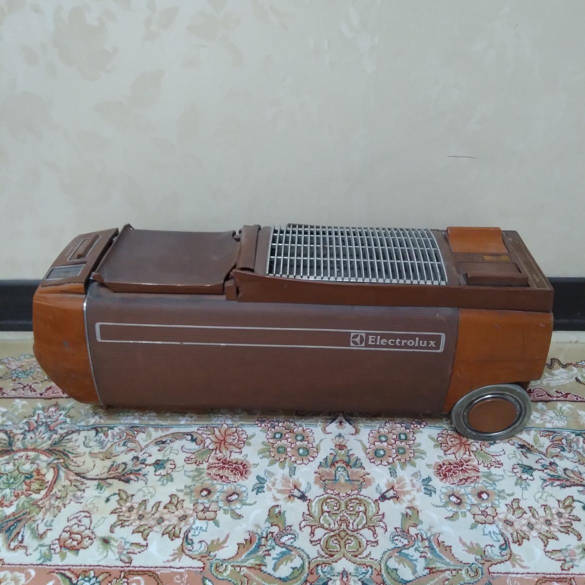 جاروبرقی الکترو لوکس قدیمی