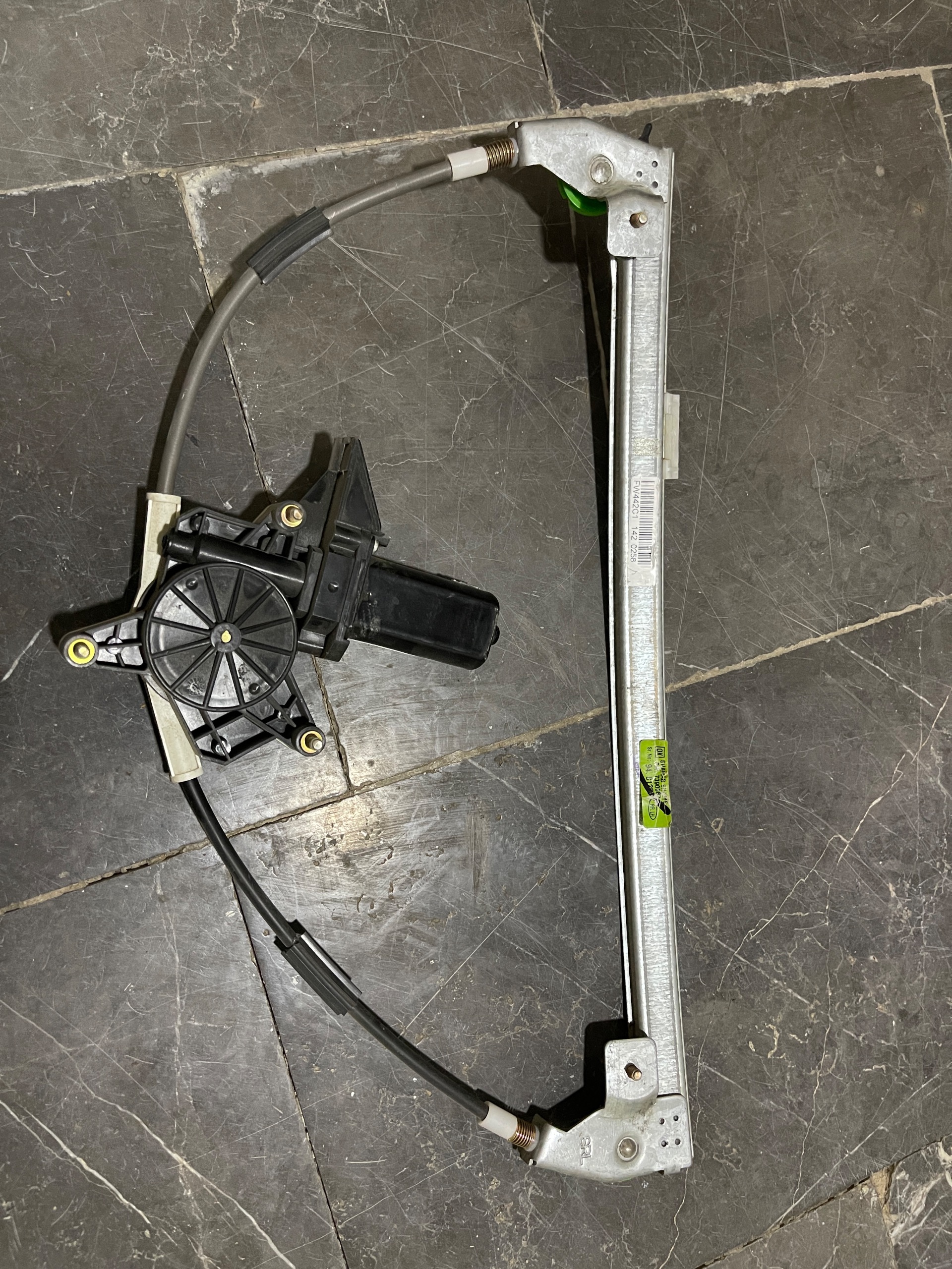 شیشه بالابر آنتی ترپ سمند عقب چپ