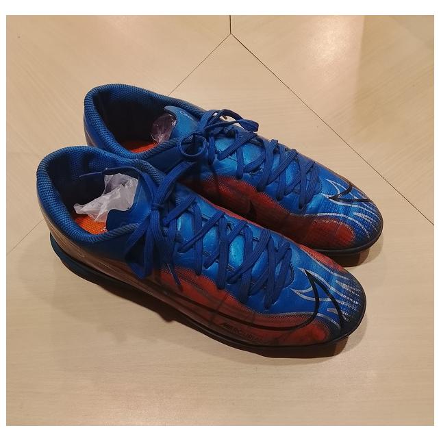 کفش ورزشی بچه گانه