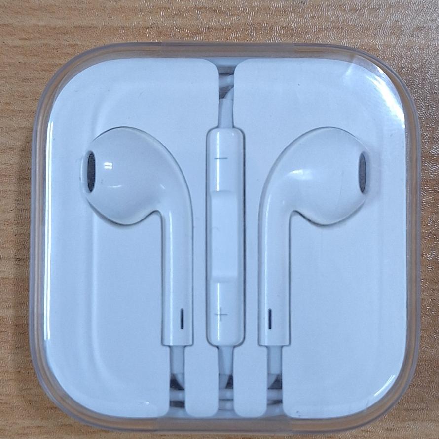 هدفون اپل EarPods با کانکتور لایتنینگ (داخل کارتن)